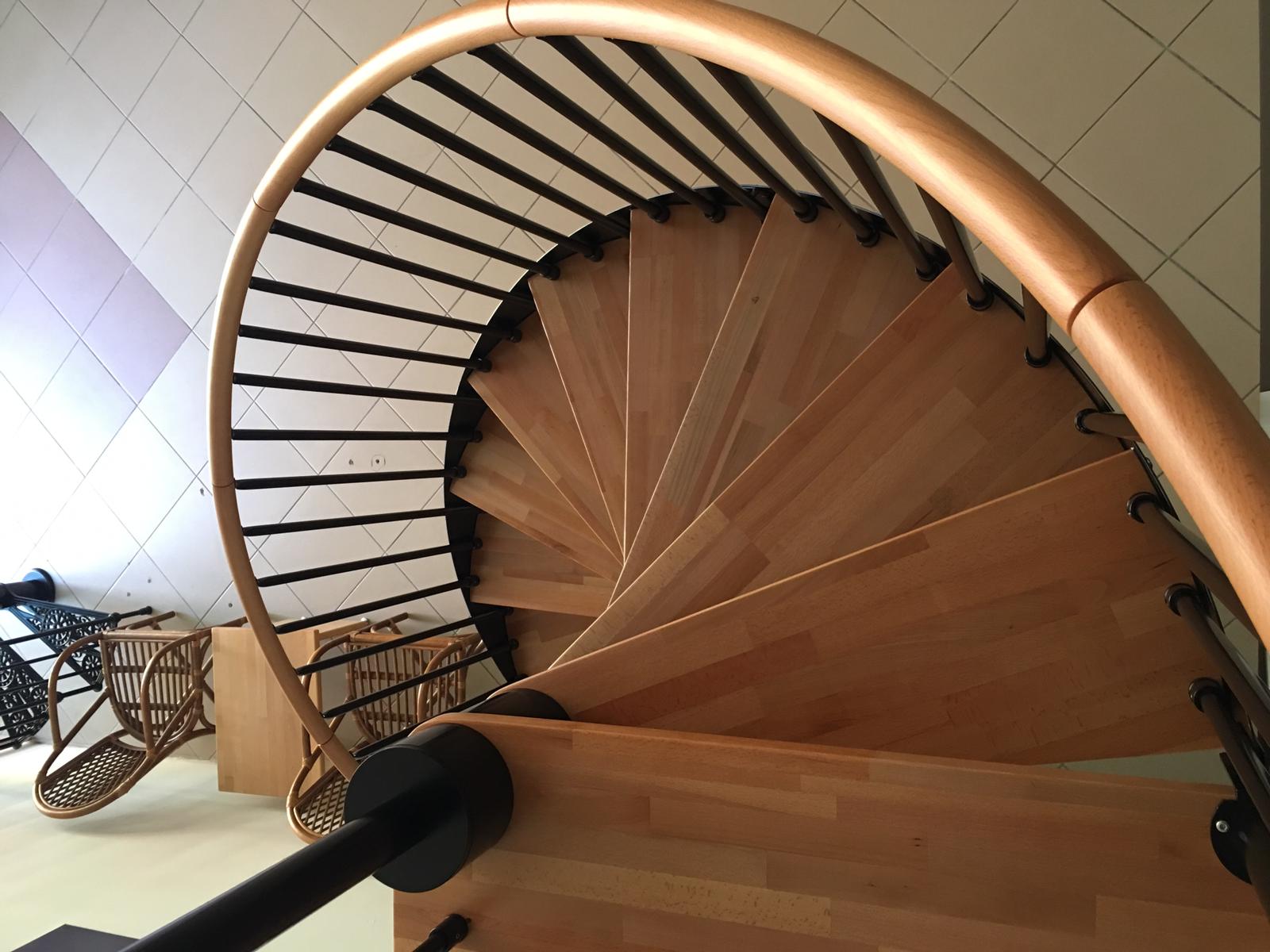 en ucuz ahşap merdiven